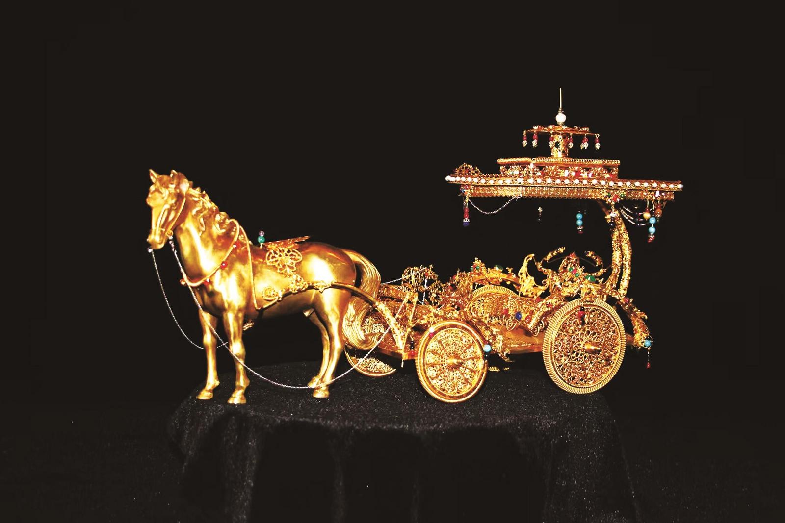 门外汉30年攻坚变行家里手金丝绕指生花 千年手艺焕新