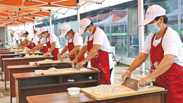 一碗拨面承乡愁